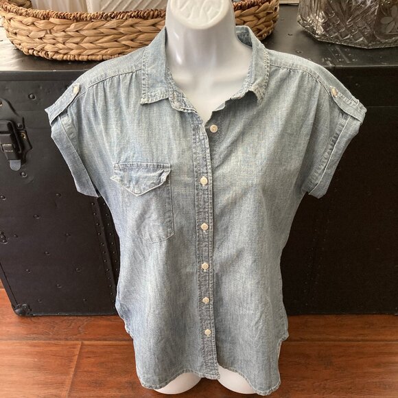 Gap 1969 Light Blue Cotton Denim Look Button Down Short Sleeve Blouse X Small - Picture 1 of 8